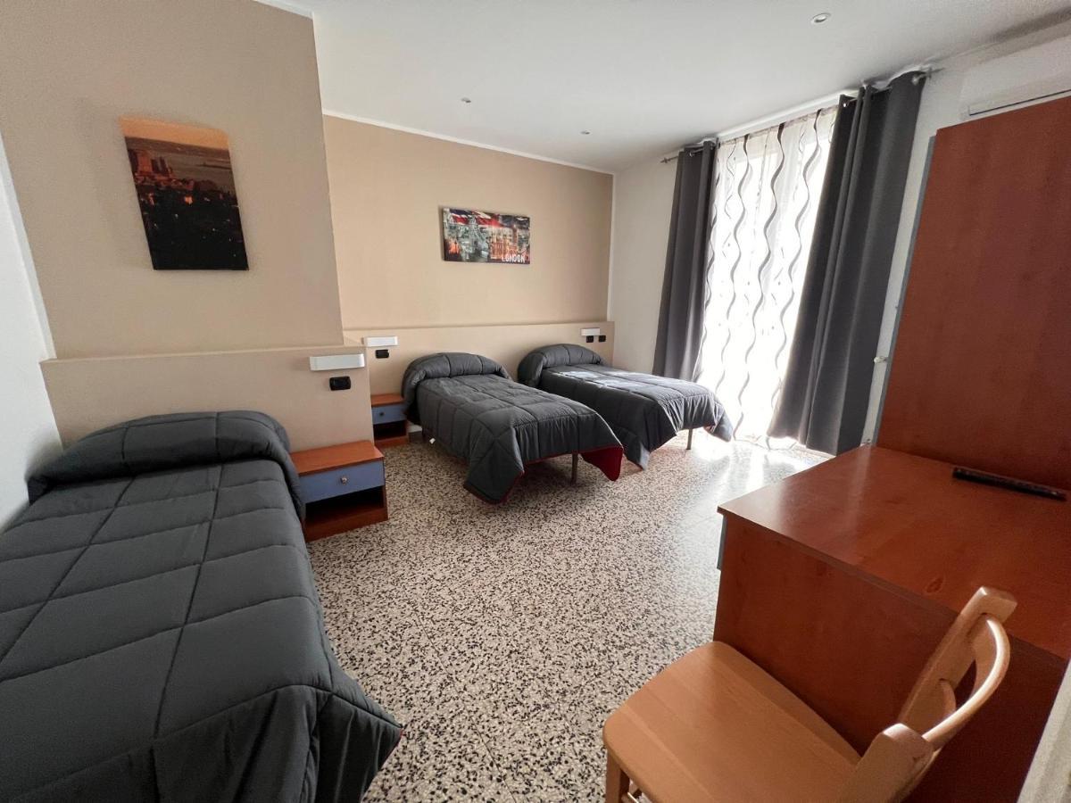 Hotel Saratoga Vigevano Dış mekan fotoğraf